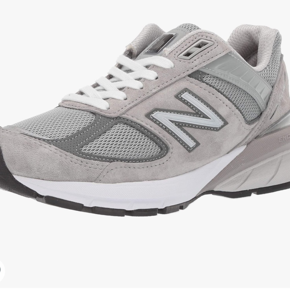 New Balance 990 V5